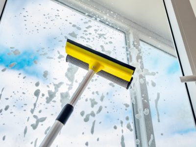 Limpieza de suelos y ventanas